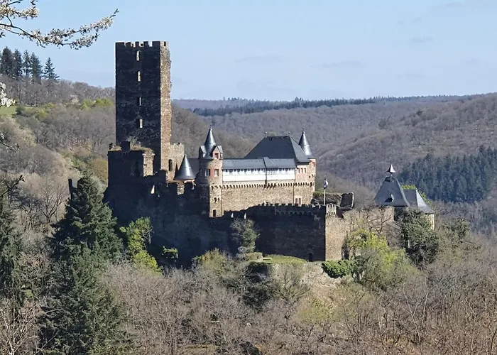 Am Burggraben Auf Der Sauerburg *